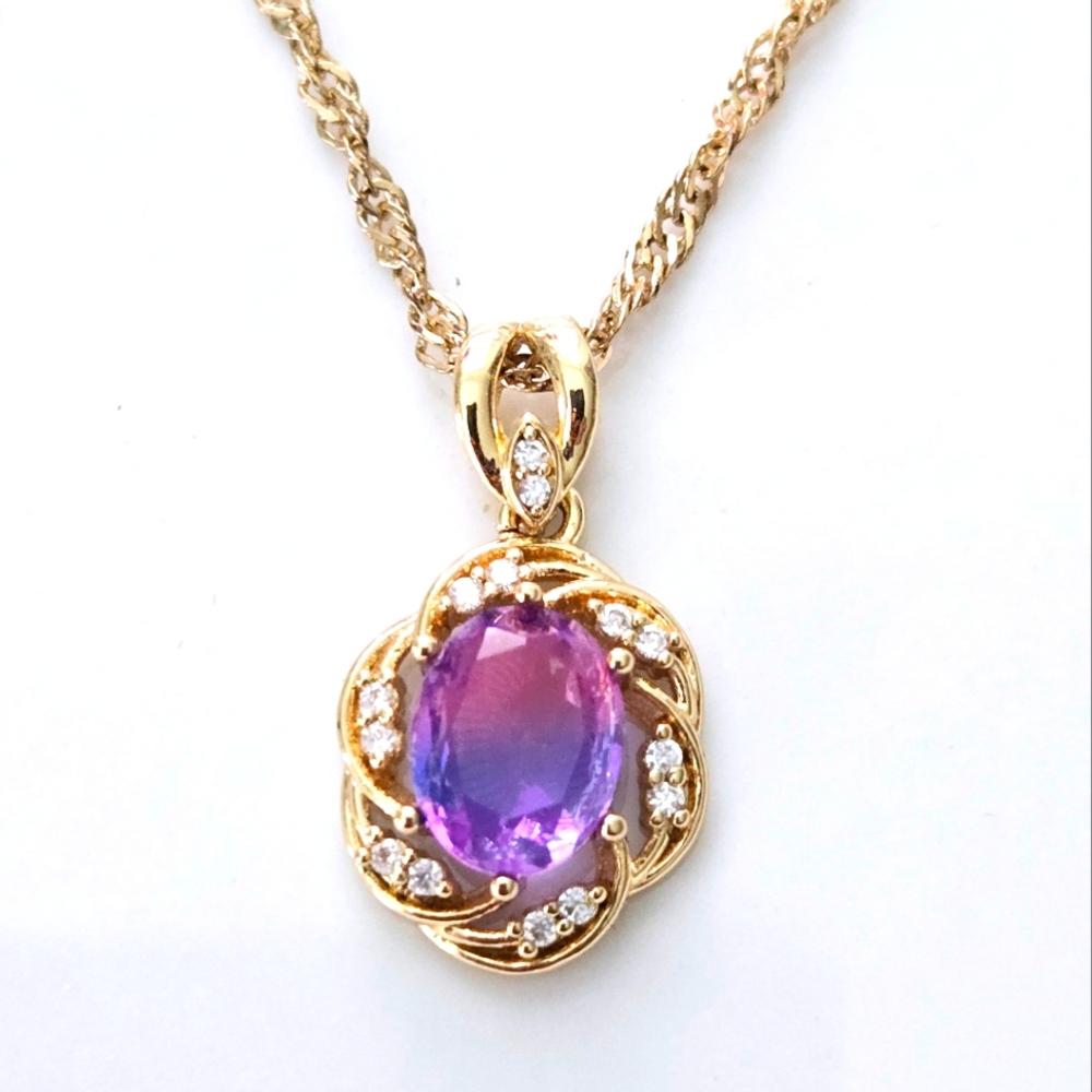 Purple Crystal Rhinestone Gold Tone Filigree Pendant Necklace New